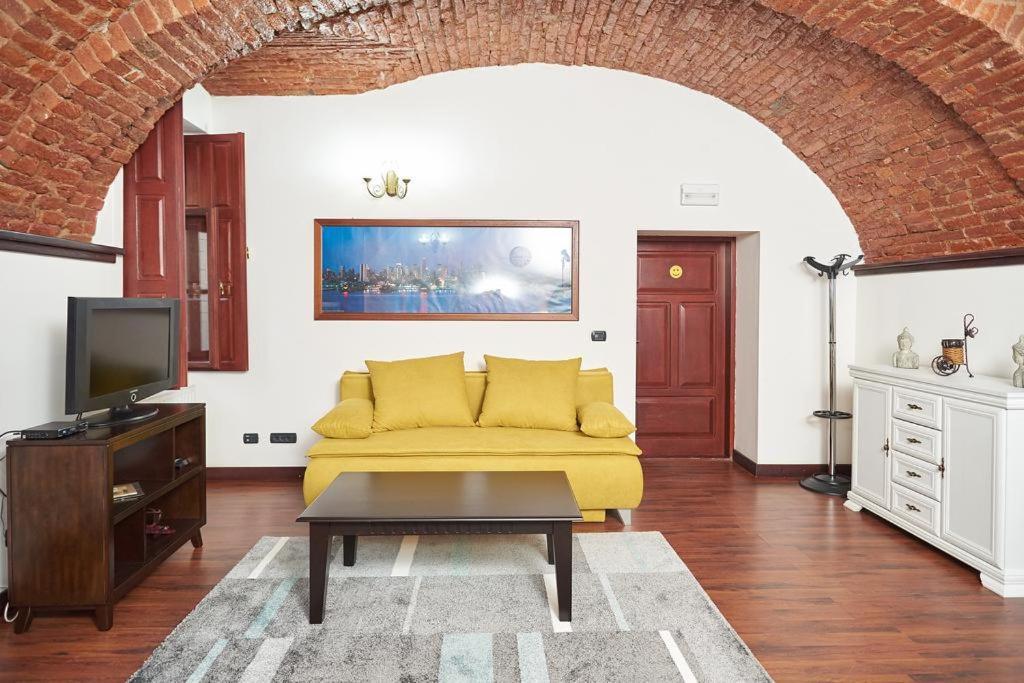 Dom Unirii Apartment ทิมิชัวรา ภายนอก รูปภาพ